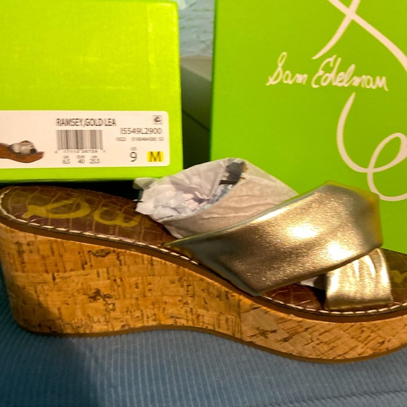 NWB-Sam Edelman, Gold 100% LEATHER Cross- Strap 3” Heel Sandals/Wedges - Picture 6 of 15